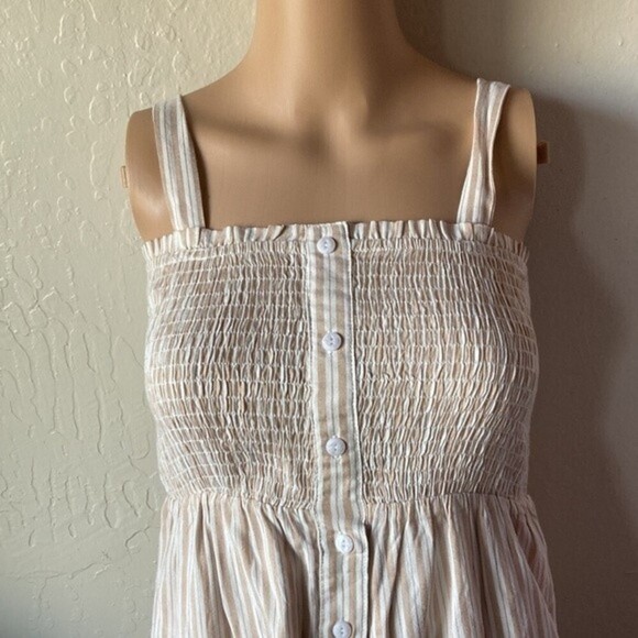 SKY AND SPARROW Smocked Button Cream Front Midi Dress (XS) - Picture 4 of 8